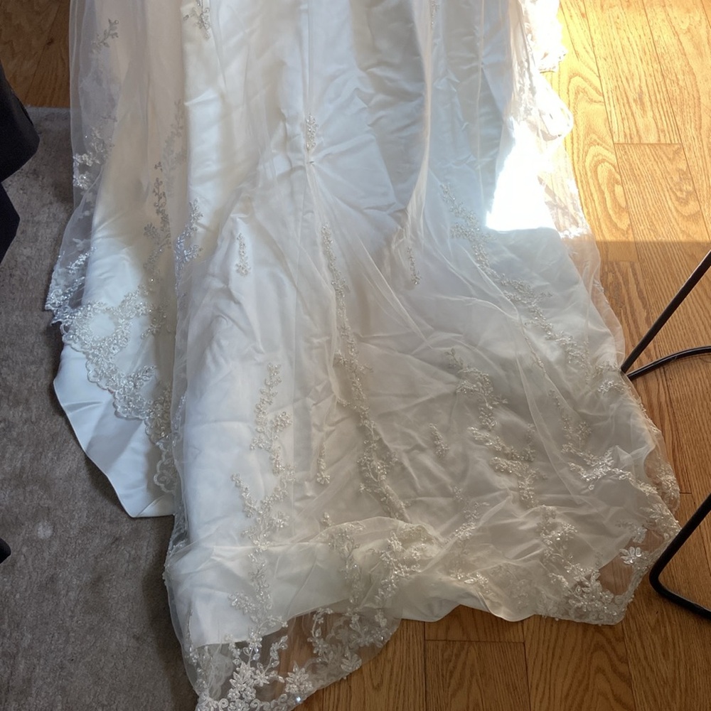 Alfred Angelo wedding gown ivory sz 20/22 euc - Picture 5 of 9